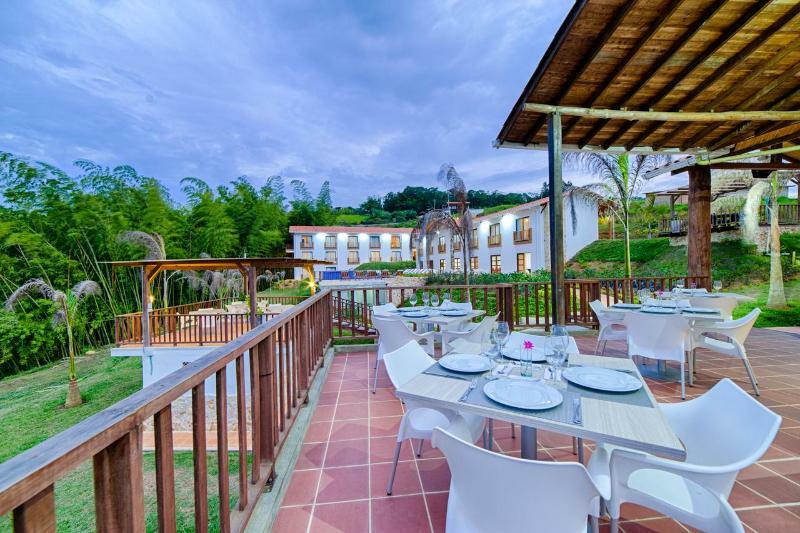 La Huerta Hotel Jiguales Exterior photo